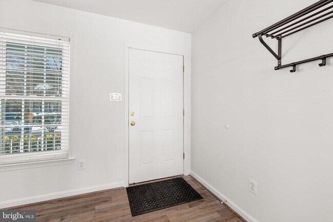 Building Photo - 11806 Camelot Way