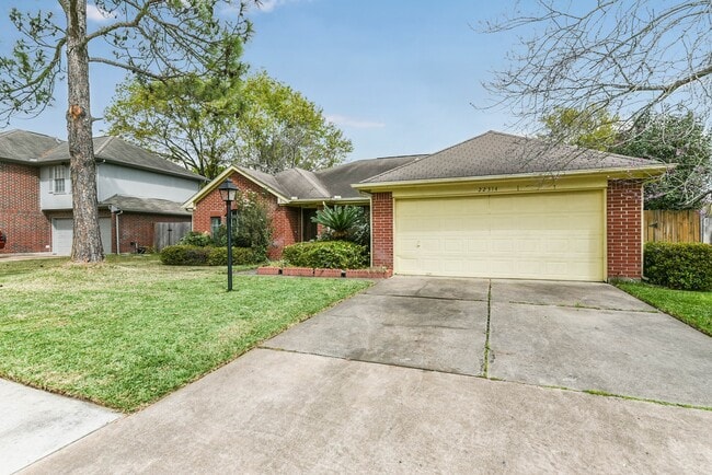 Building Photo - 22314 Rangeview Dr