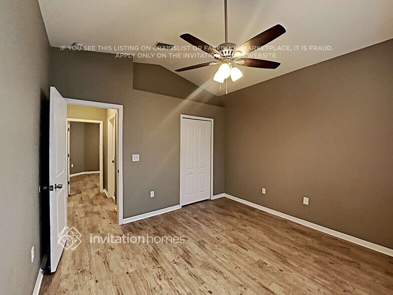 Building Photo - 2350 Amberside Way