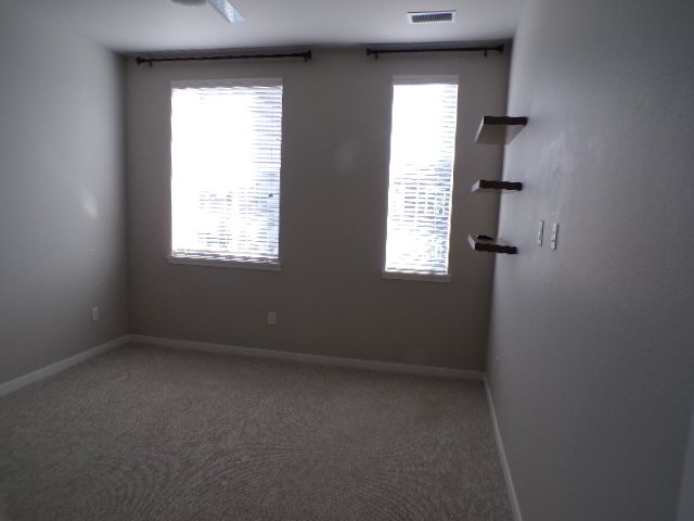 Building Photo - Littleton Village Location - 2 bedroom, 2 ...