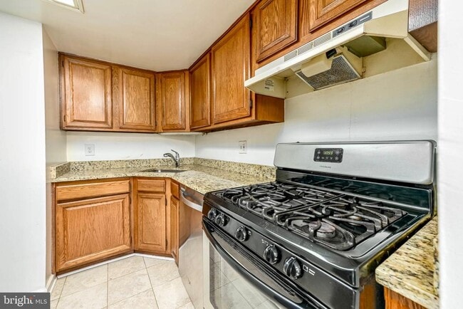 Building Photo - 1403 Northgate Square