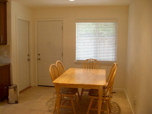 Building Photo - 3063 Westfield Avenue