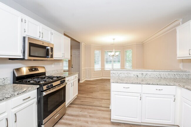 Building Photo - 2715 Tradd Ct