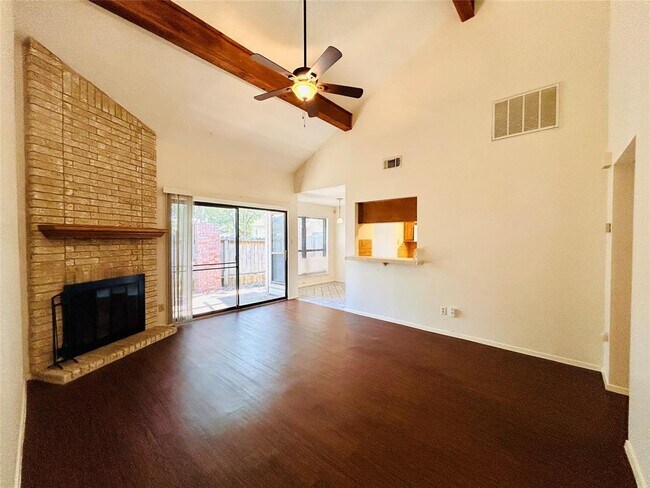 Building Photo - 3801 Menchaca Rd