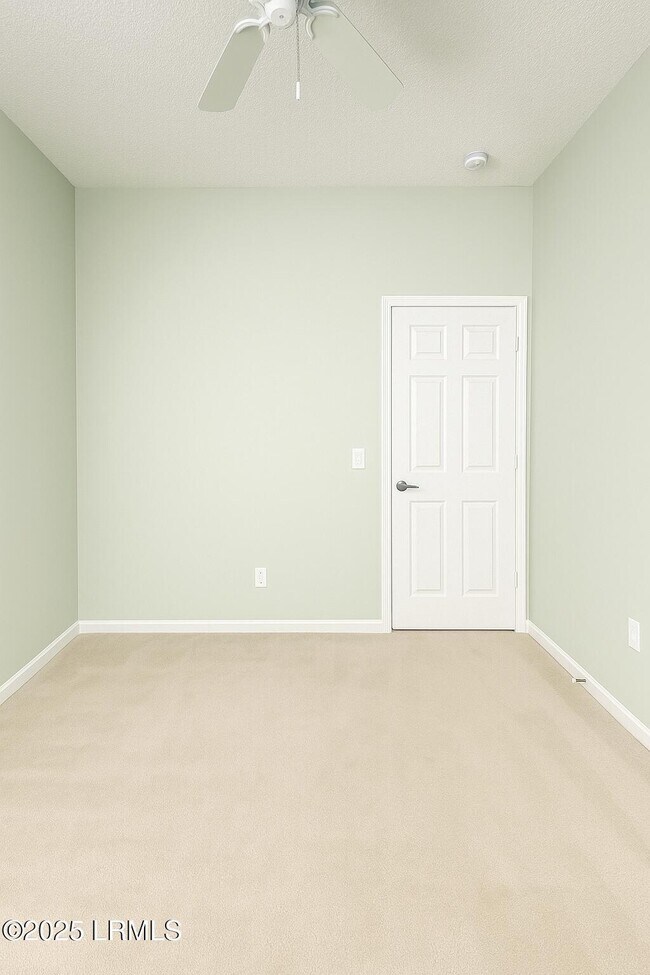 Building Photo - 1 Pomegranate Ln