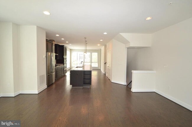 Building Photo - 408 Stabler Ln