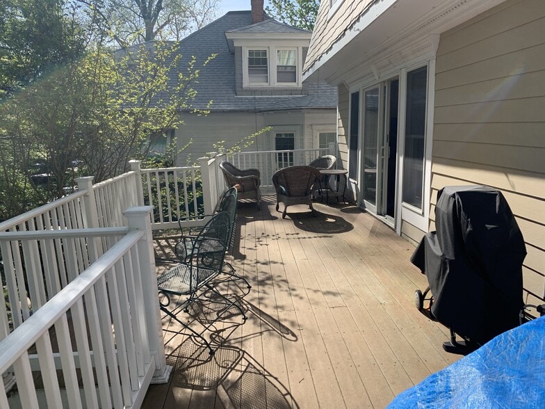 Building Photo - 5 Murray Ave