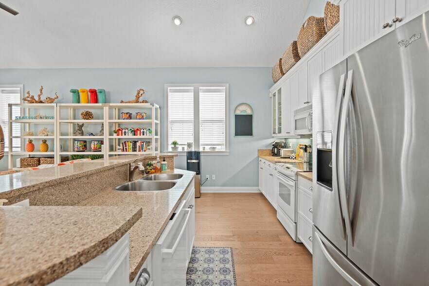 Building Photo - 788 Ocean Palm Way