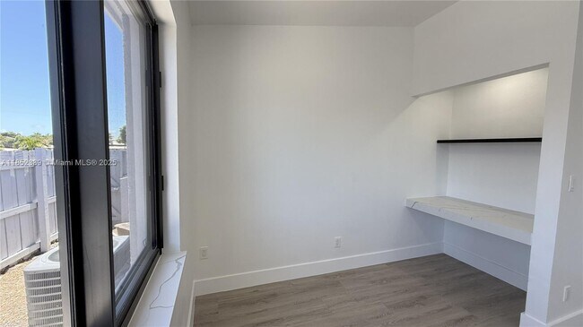 Building Photo - 20877 Snapper Pl