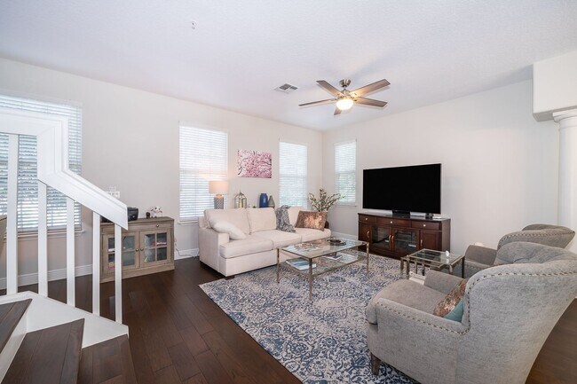 Building Photo - Baldwin Park Townhouse