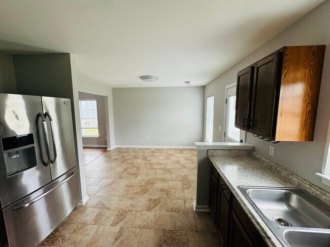 Building Photo - 39 Hamilton Grove Dr