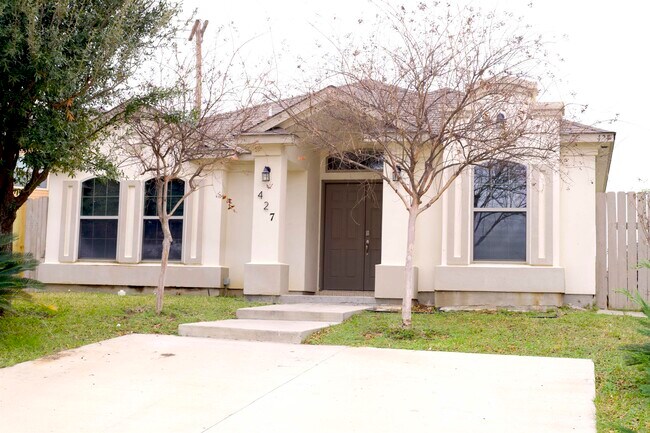 Building Photo - 427 Peyramale Ct