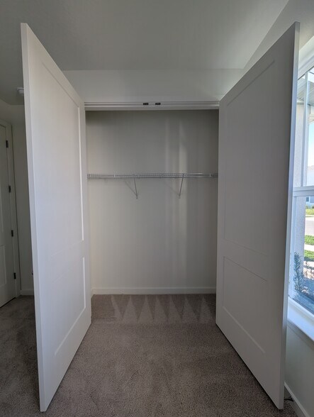 Building Photo - 1967 Iorio St