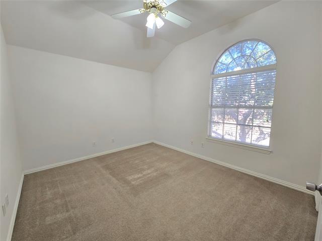 Building Photo - 11801 Waterford Ln