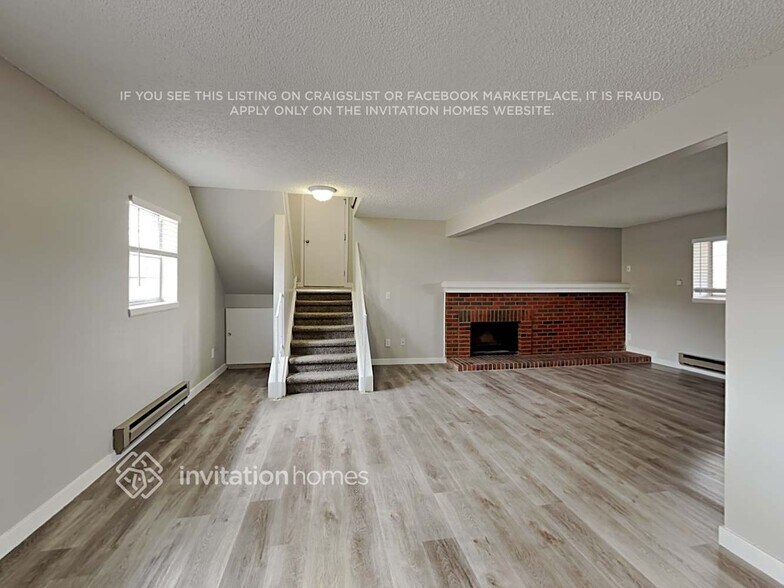 Building Photo - 18339 E Iowa Dr