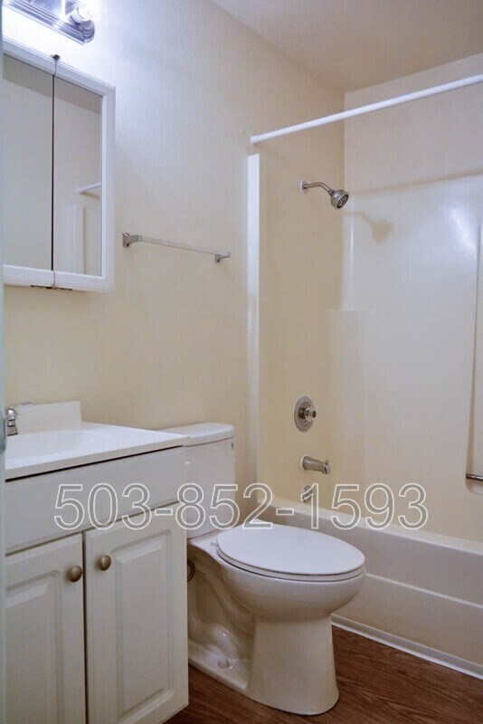 Building Photo - 20125 SW Tualatin Valley Hwy