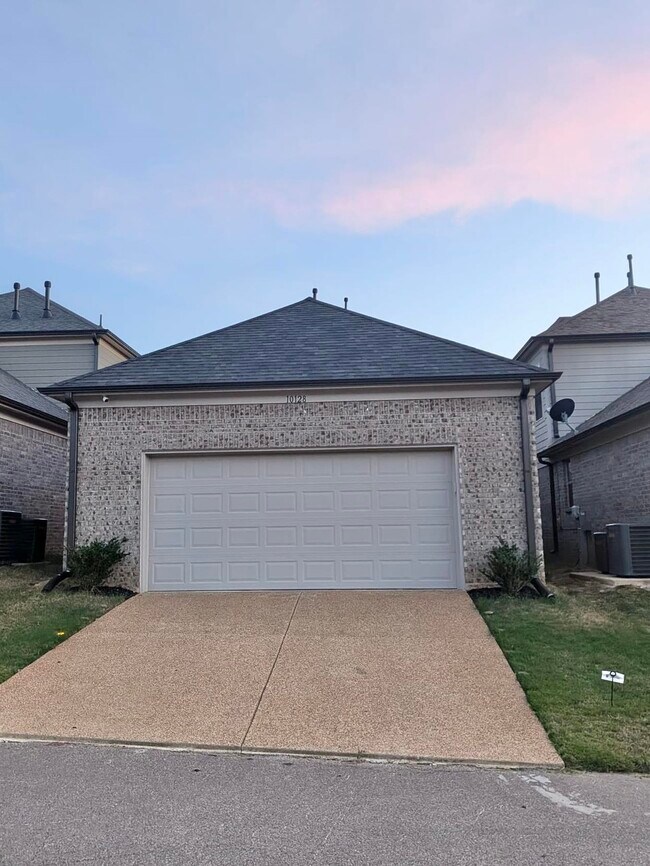 Building Photo - 10128 Amberton Cv