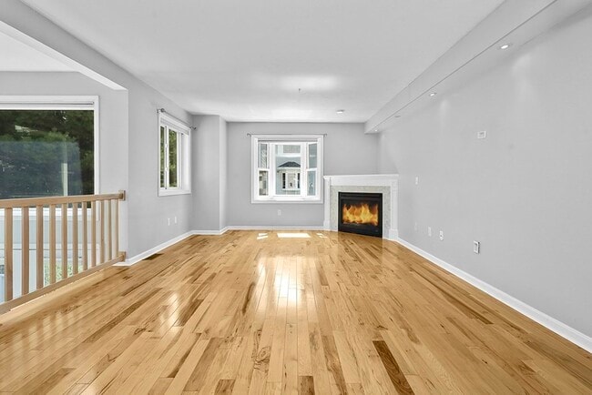Building Photo - 1303 Old Bridge Ln