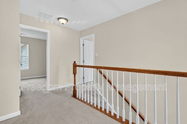 Building Photo - 7629 Hamelin Ln