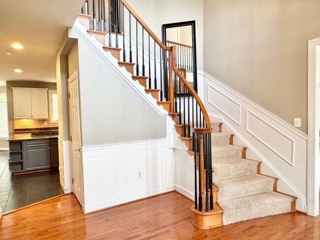 Building Photo - GORGEOUS FORMER MODEL HOME - MINUTES TO QUANTICO