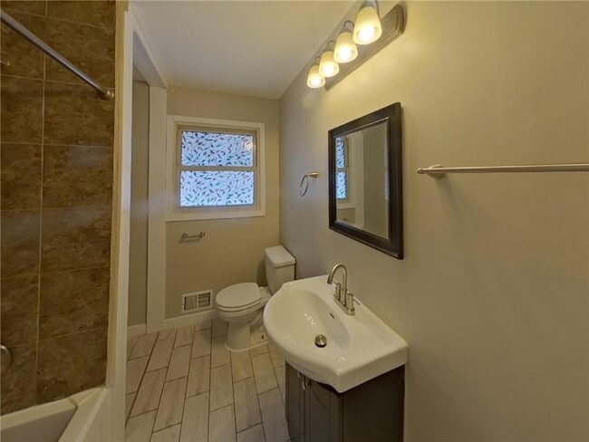 Building Photo - 6680 168th St W