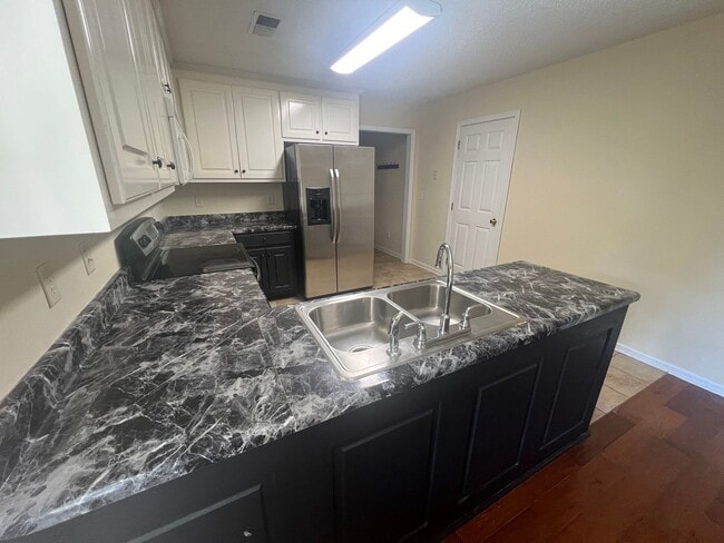Building Photo - 14163 River Point Cir