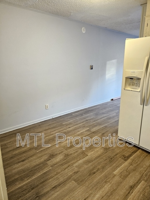 Building Photo - 1108 Marion St