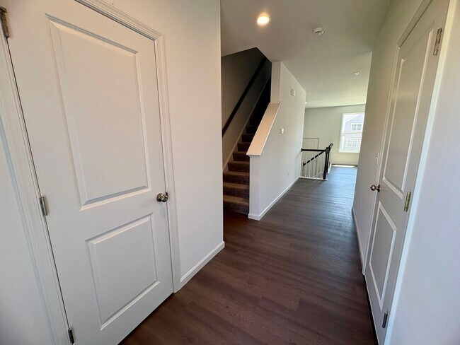 Building Photo - 59 N Conifer Dr