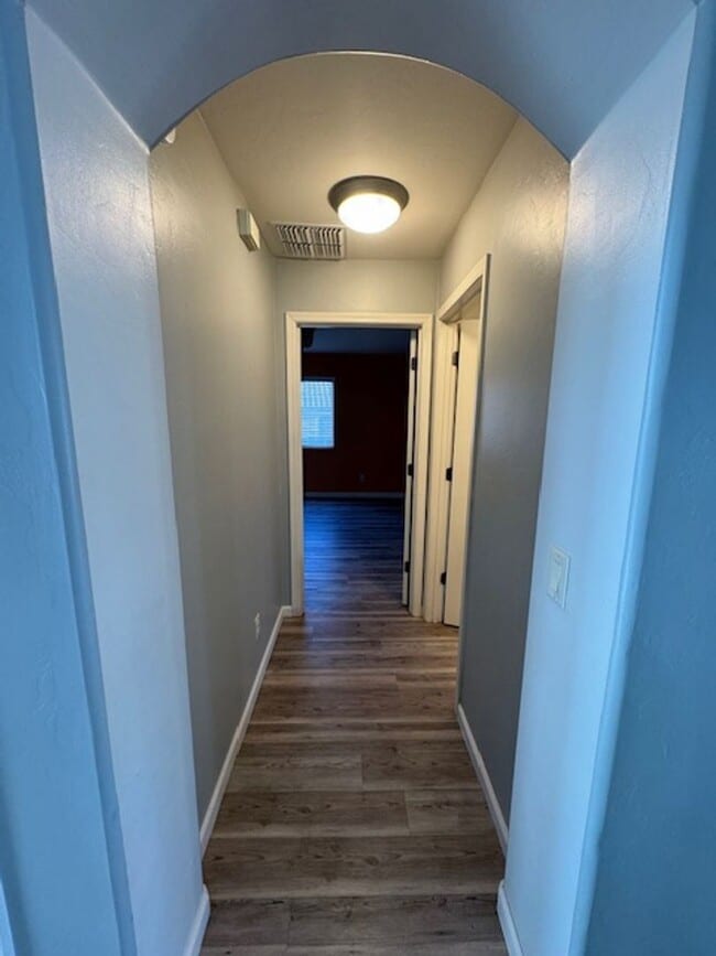 Building Photo - Vail- 3 bedroom/ 2 bathroom with 3 car garage