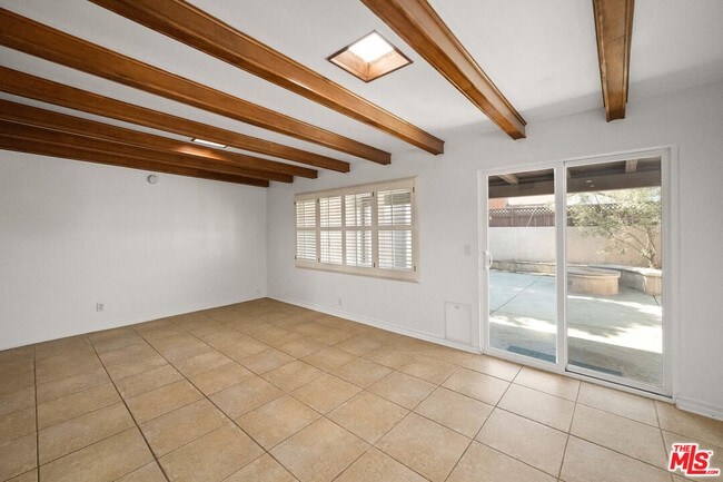 Building Photo - 5227 Etheldo Ave