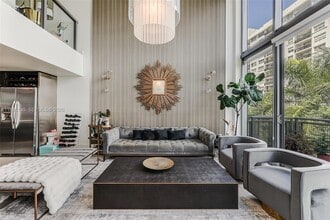 Building Photo - 6000 Collins Ave