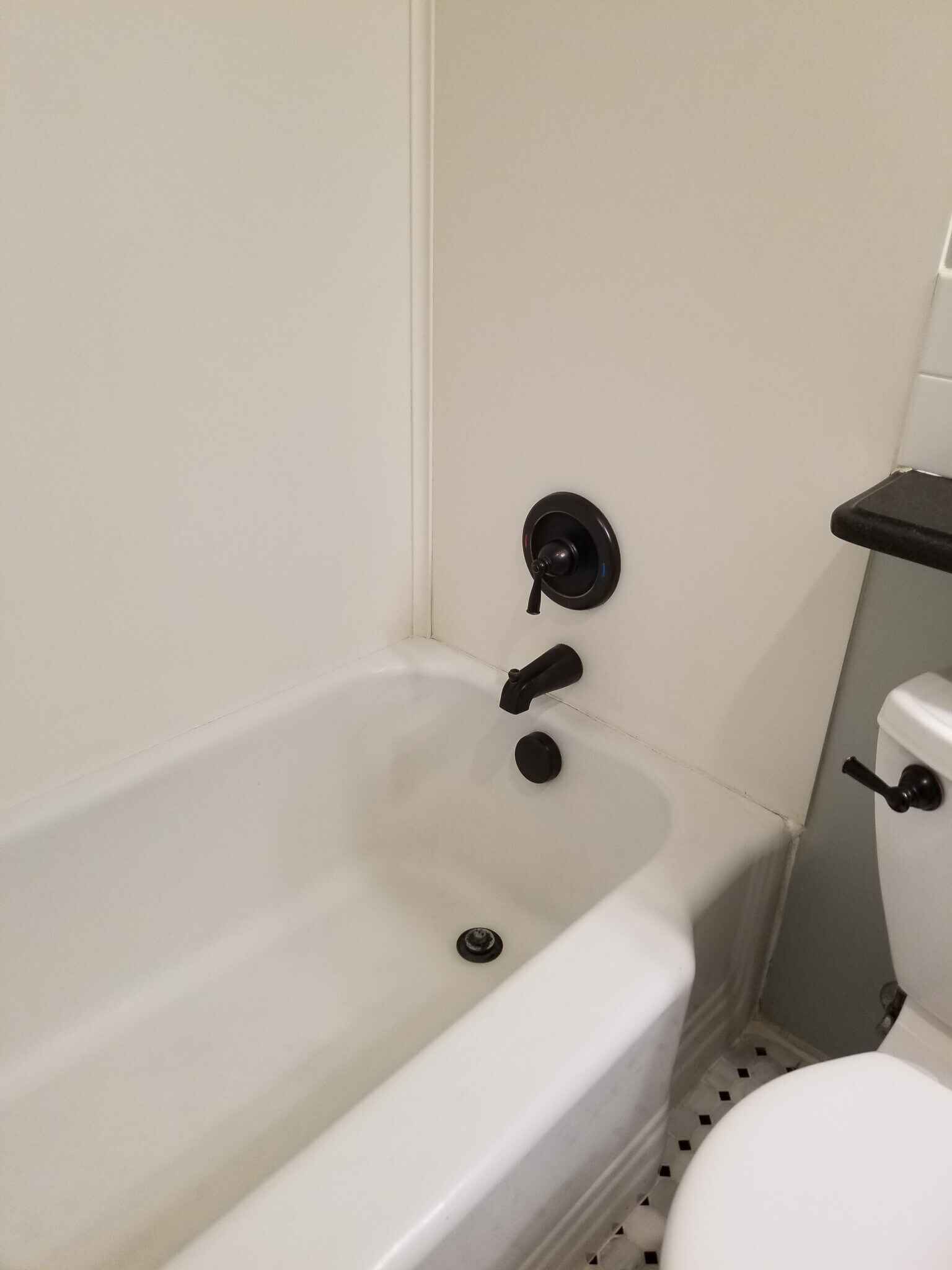 Building Photo - 701 Remington St