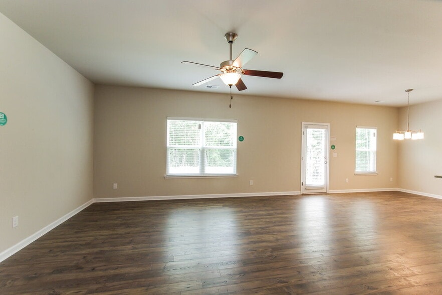 Building Photo - 1147 Rankin Oaks St