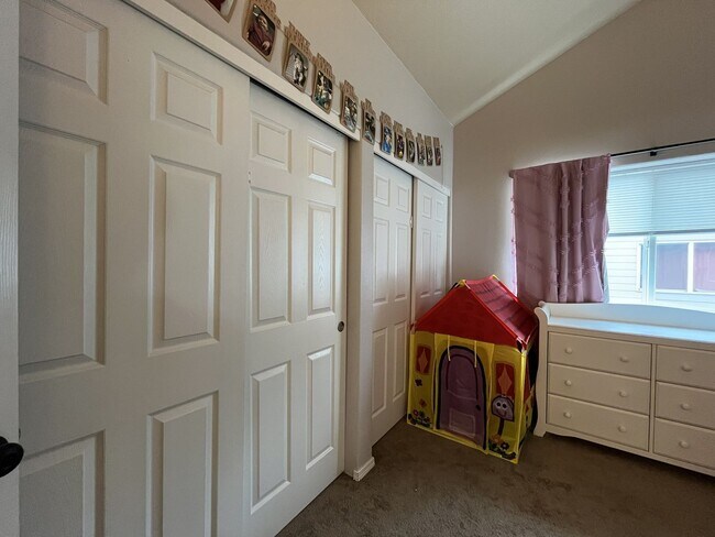 Building Photo - Modern 2 Bedroom + Bonus Room Townhome Near Nike with Dual En Suites, Balcony & Attached Garage