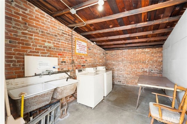 Building Photo - 200 E Lomita Ave