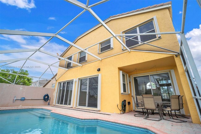 Building Photo - 15891 NW 15th Ct