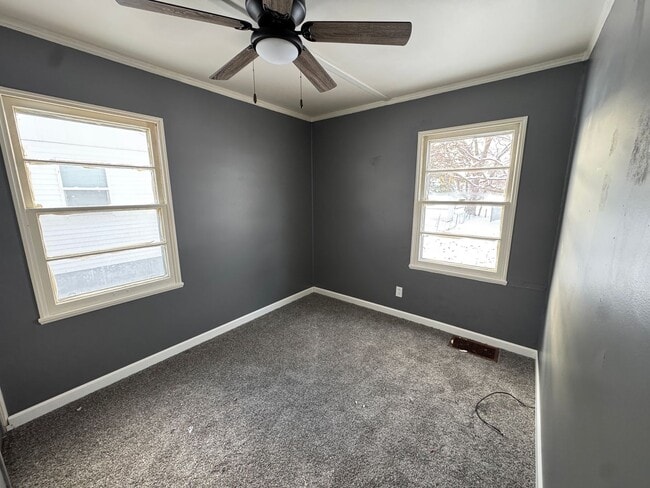 Building Photo - Lovely 2-Bedroom Newly Renovated Home!