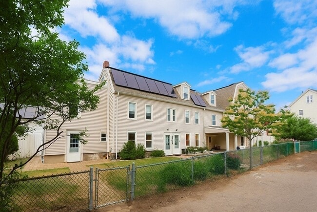 Building Photo - 18 Beacon Pl