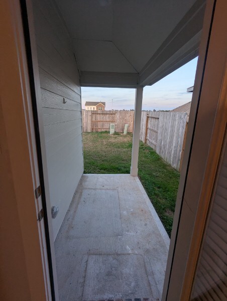 Building Photo - 4311 Maple Root Ln