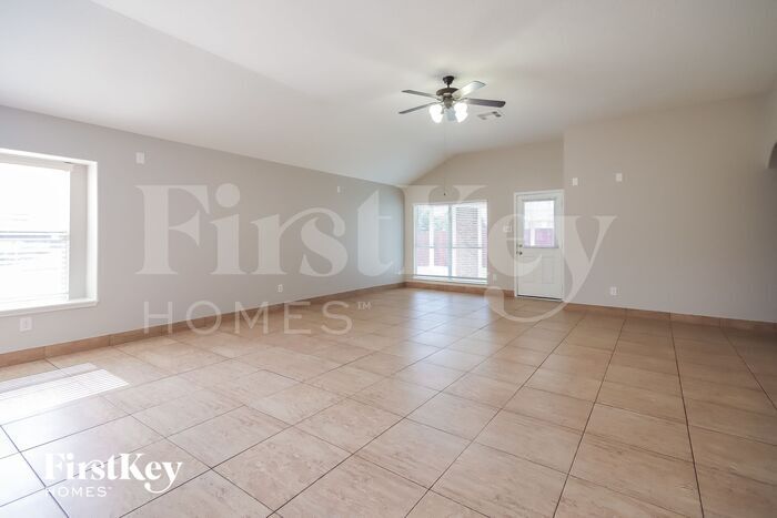 Building Photo - 8718 Cataldo Ct