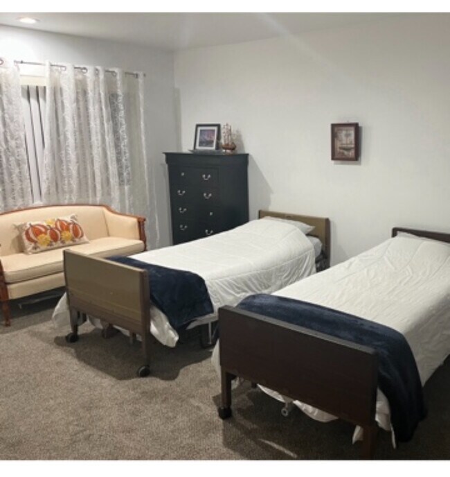 Building Photo - 17220 Ballinger St