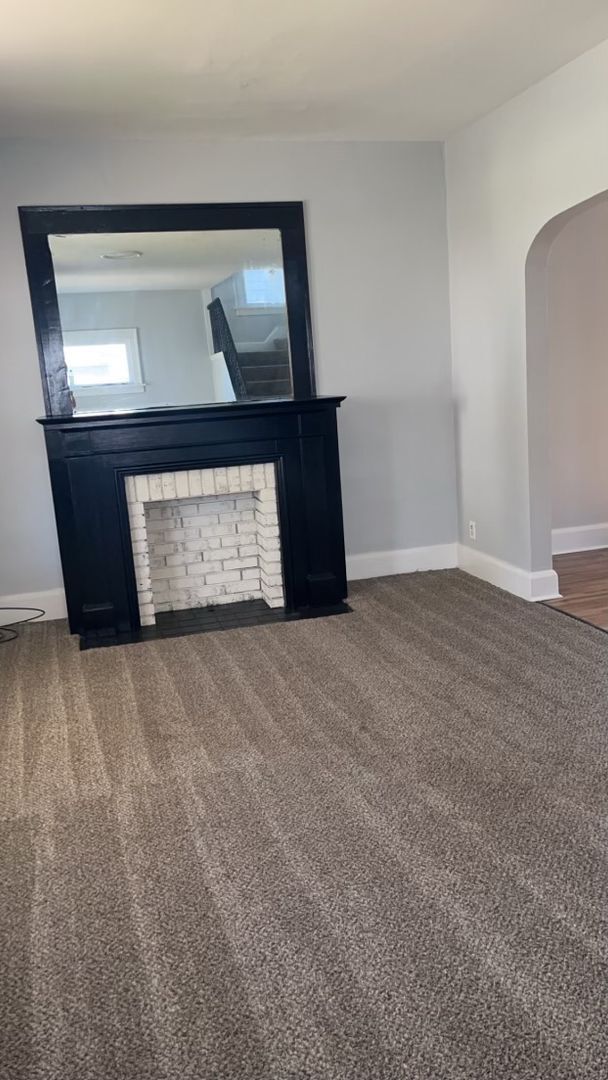 Building Photo - 3-Bedroom, 1-Bathroom Single Family Home f...