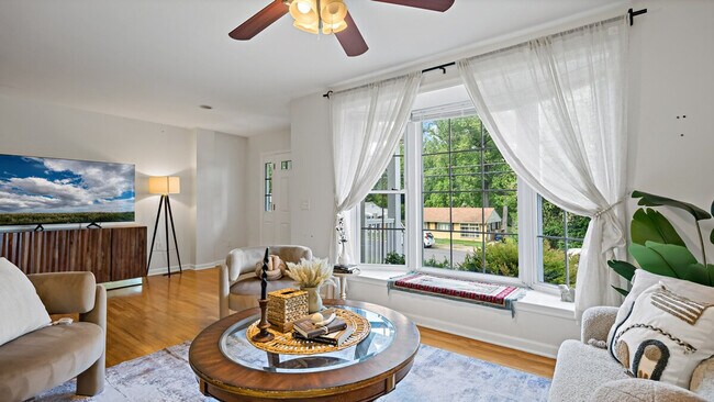 Building Photo - 6365 Columbia Pike