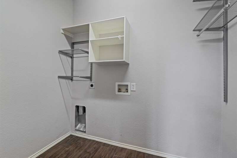 Building Photo - 5209 Memorial Dr