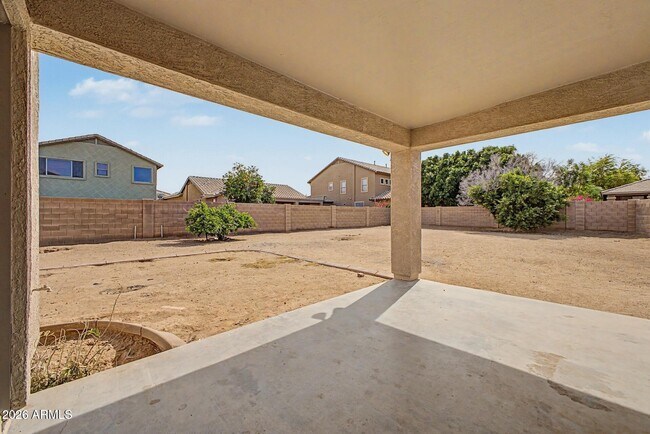 Building Photo - 15449 W Tasha Cir