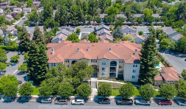 Building Photo - 38740 Tyson Ln