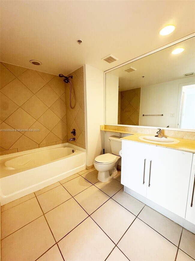 Building Photo - 325 S Biscayne Blvd