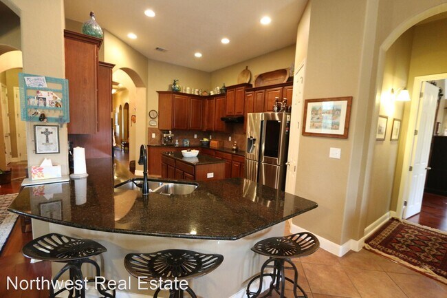 Building Photo - 4 br, 2.5 bath House - 11206 Burnt Sienna