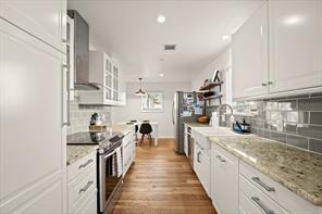 Building Photo - 3011 Yellowpine Terrace
