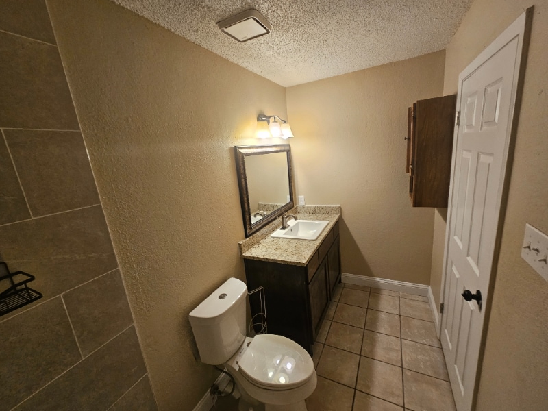 Building Photo - 2500 E Park Blvd